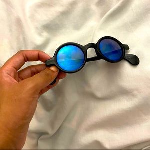 Small Round Sunglasses